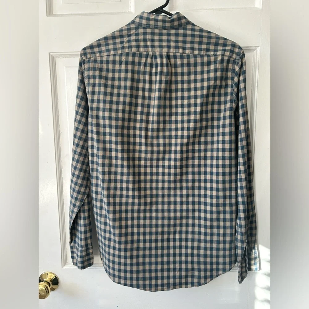 Classic Vintage J. Crew Men’s Button-Down Sz S | Blue and Beige | Secret Wash